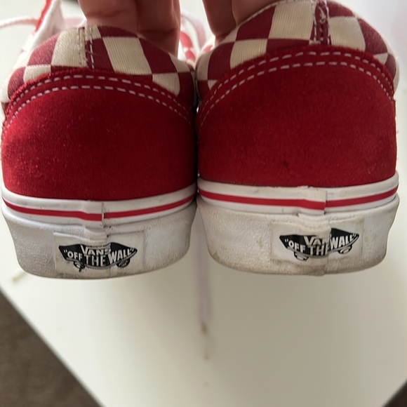Vans - Picture 6 of 8